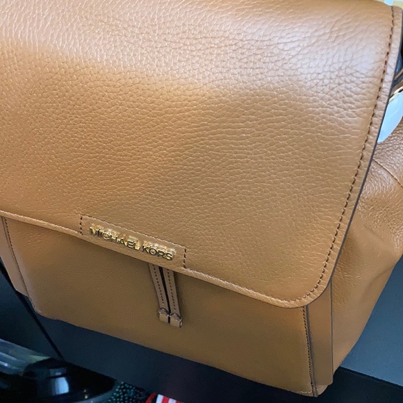 NEW! MICHAEL KORS Ginger Medium Backpack - Picture 10 of 11